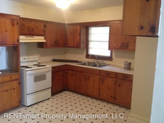 Building Photo - 3 br, 1 bath House - 1725 Celia Drive