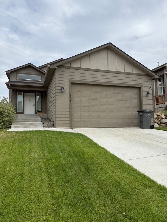 Building Photo - 4413 S Ponderosa Ln