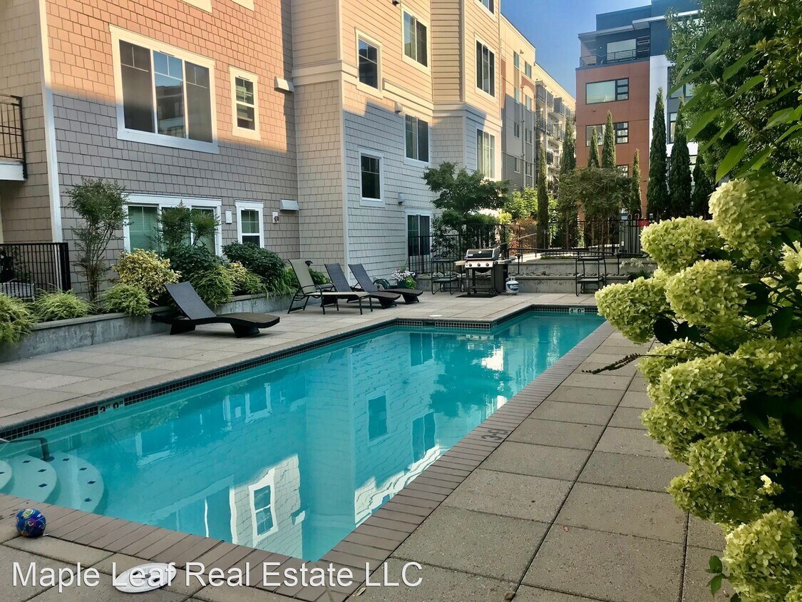 1525 NW 57th St, Seattle, WA 98107