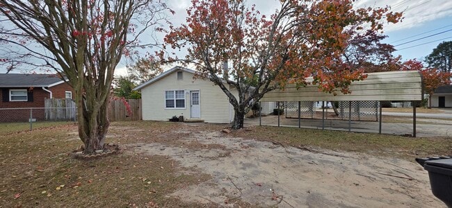 Building Photo - 3008 Claudia Dr