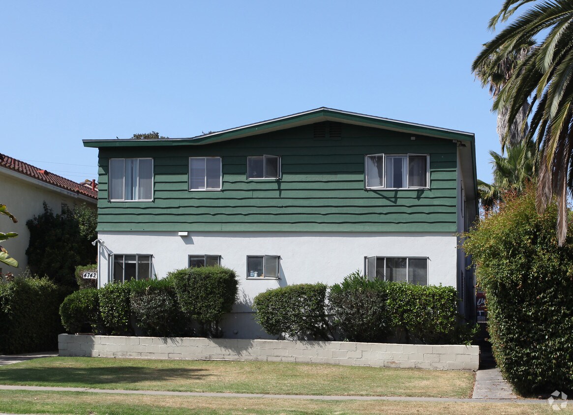 Building Photo - 4742 E Mountain View Dr