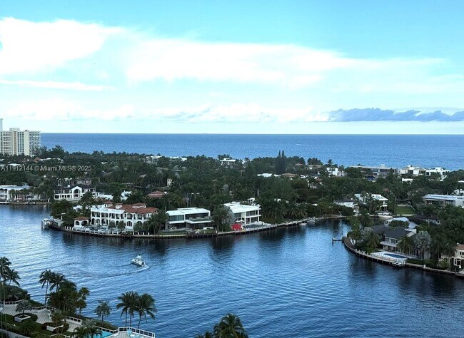 Foto del edificio - 20505 E Country Club Dr