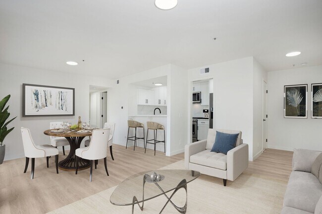 Foto del edificio - Welcome to Luxurious Villa Balboa in Newpo...