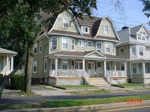 Building Photo - 1024-1026-1026 Noble Ave