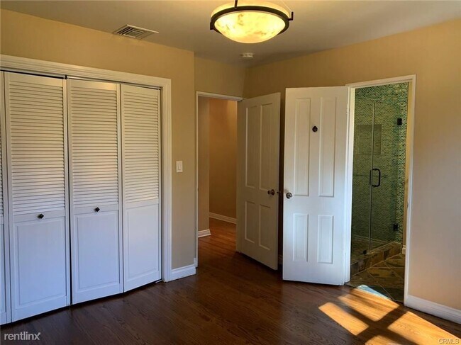 Building Photo - 3 br, 2 bath House - 2270 Brentford Rd