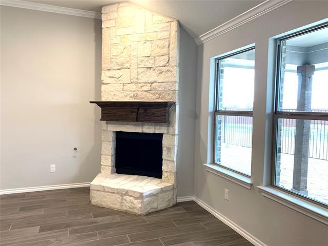 Foto del edificio - 613 Long Prairie Dr