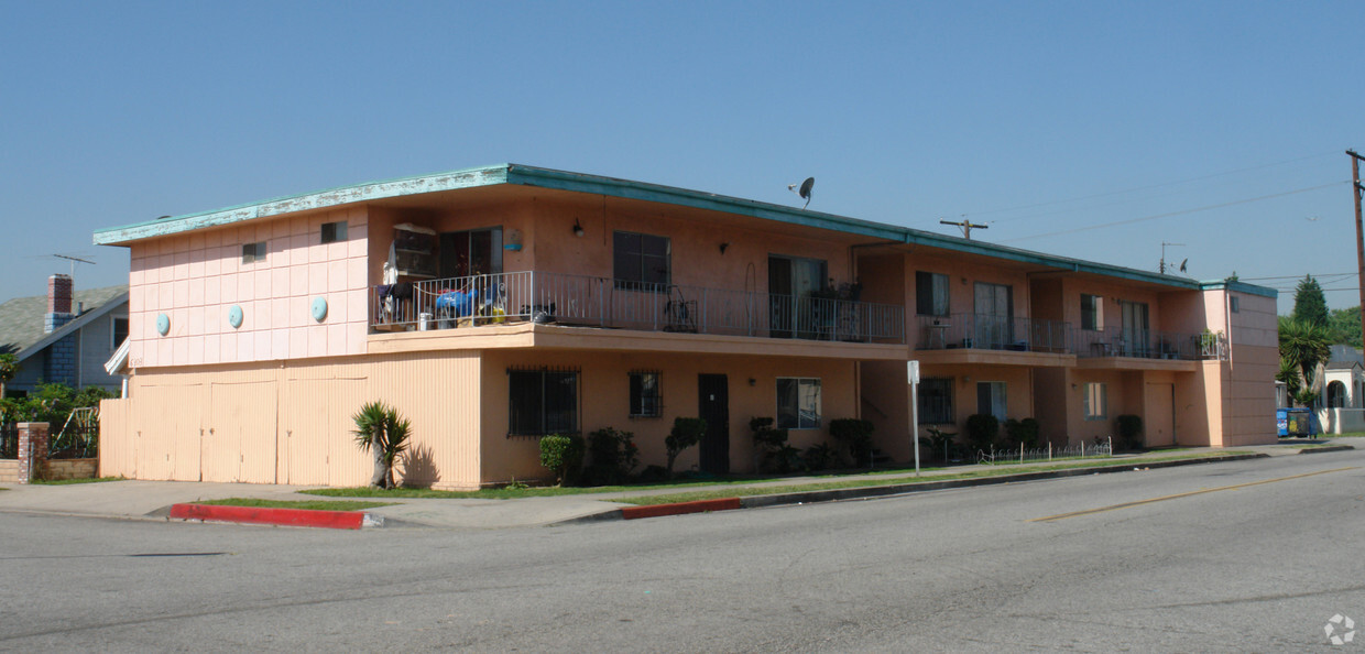 Foto del edificio - 6303 Marbrisa Ave