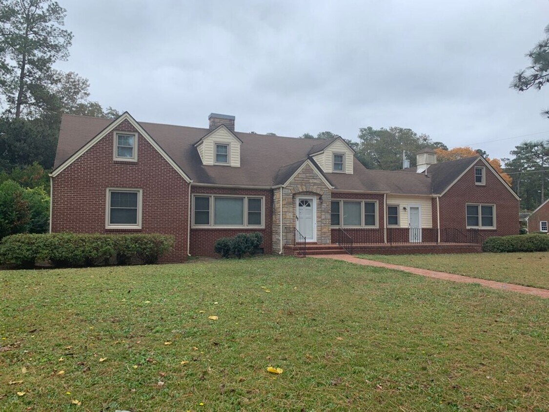 2502 N McMillan Ave Unit 2502 North McMillan Avenue, Lumberton, NC