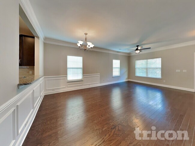 Building Photo - 102 Ellis Mill St