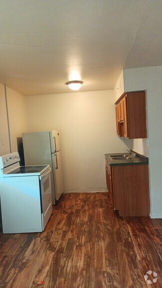 Building Photo - 2408 Williams Creek Rd