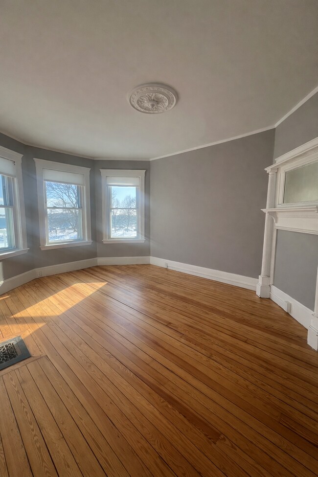 Foto del edificio - 53 Farragut Rd