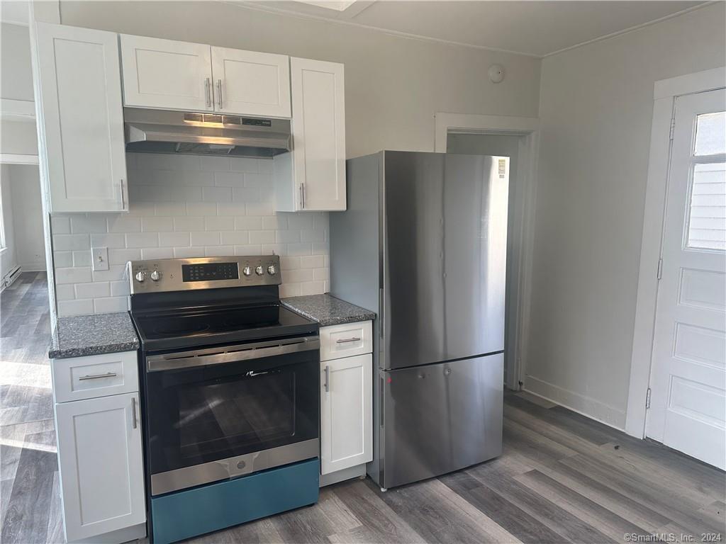 29 Tracy Ave Unit E, Griswold, CT 06351 Room for Rent in Griswold, CT