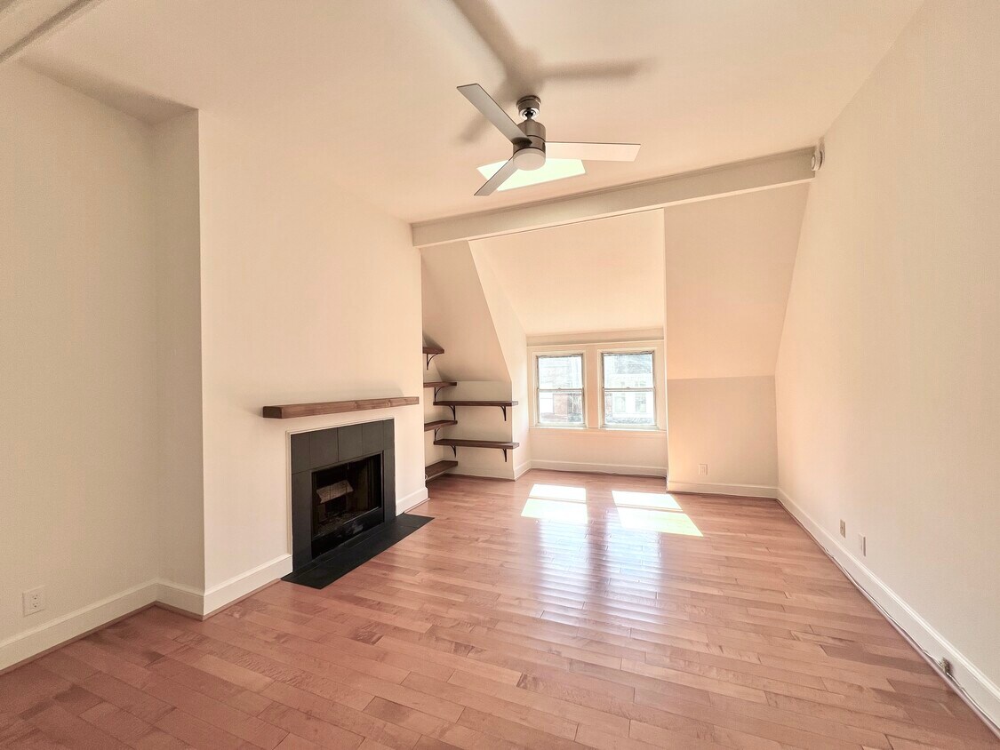 Photo - 1413 Hopkins St NW (Washington, DC)