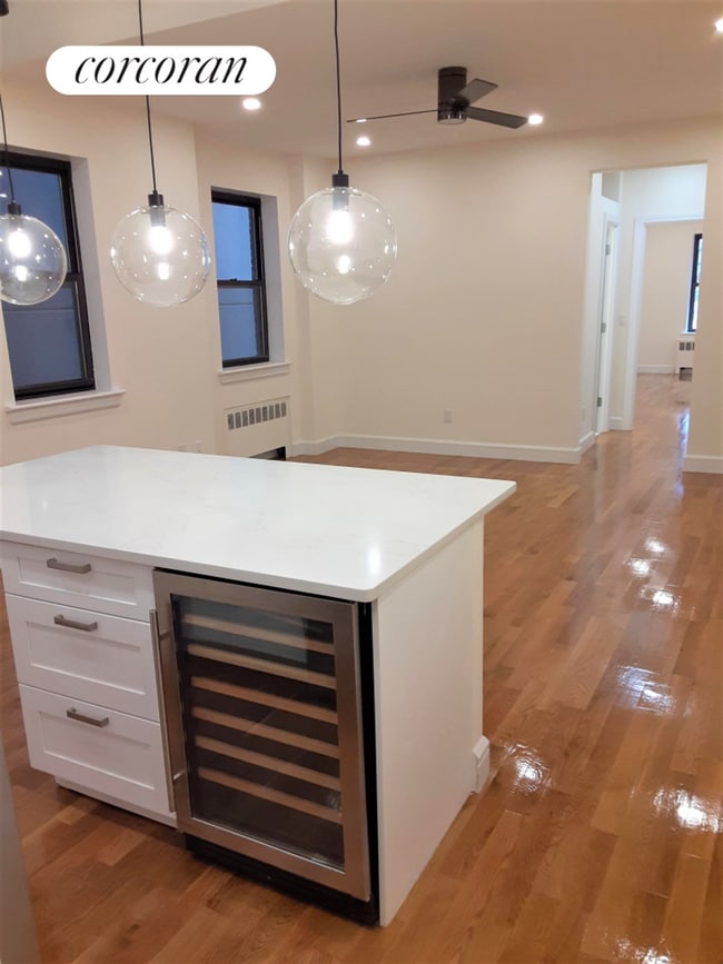 Building Photo - 133 E 30th St