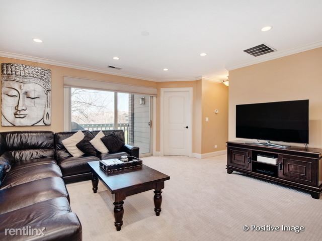 Building Photo - 209 Glengarry Dr