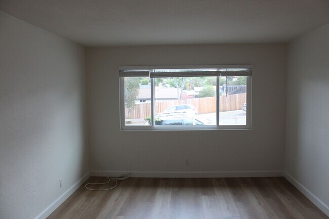 Building Photo - 331 Rebecca Ave