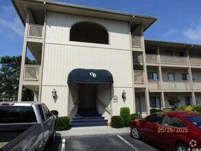 Building Photo - 4103 Pinehurst Cir