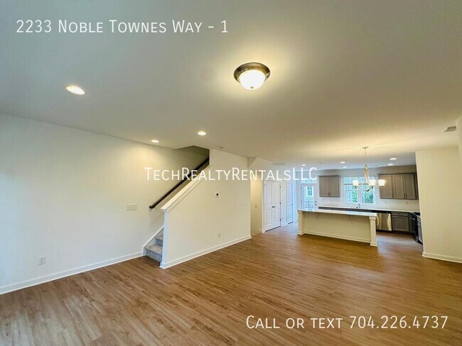 Building Photo - 2233 Noble Townes Wy