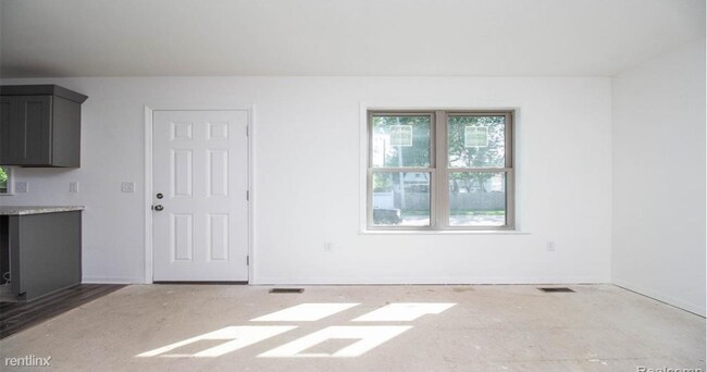 Building Photo - 3 br, 2 bath House - 21741 Laurel St