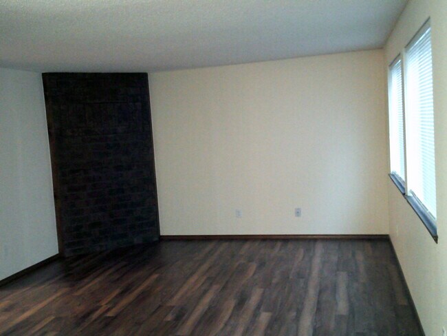Foto del edificio - 1011 11th Ave NW