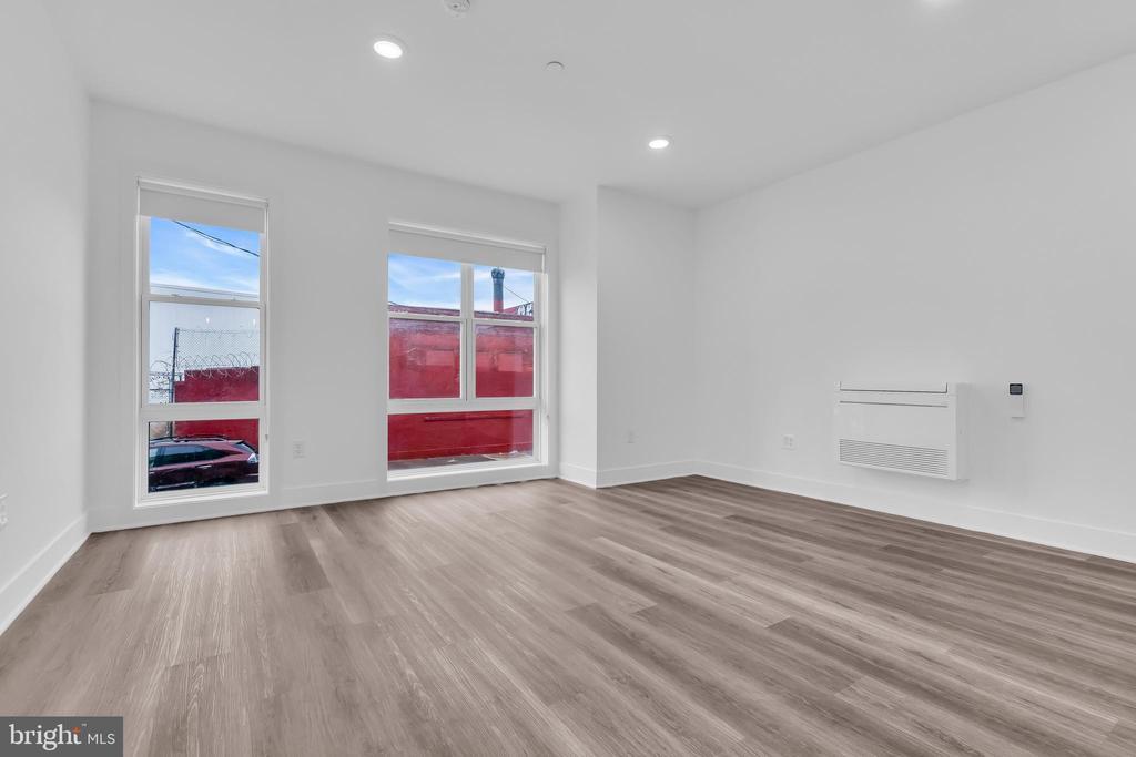 Foto principal - 330 Cecil B. Moore Ave