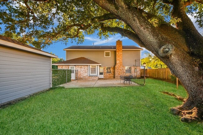 Building Photo - 7310 Ridge Oak Dr