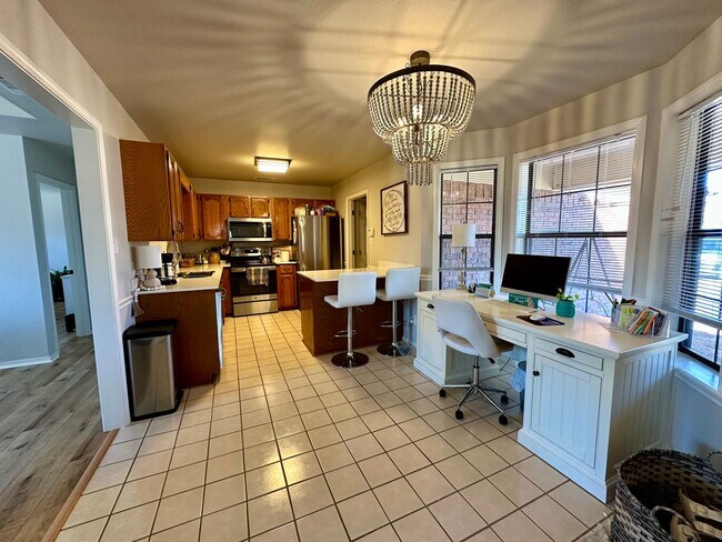 Foto del edificio - Welcome to this charming 3-bedroom, 2-bathroom home located in the heart of Russellville, AR.