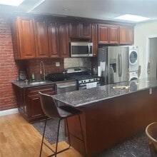 Building Photo - 332 94th St