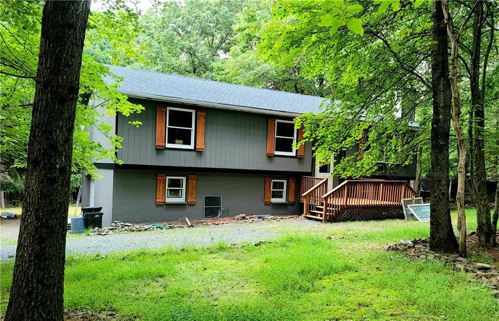 Primary Photo - 147 Winding Way
