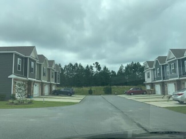 Foto del edificio - Townhome for Rent