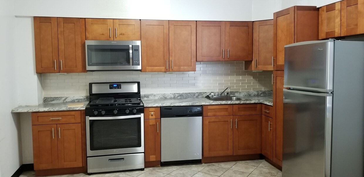 South Oakland 4 Bedroom House - South Oakland 4 Bedroom House