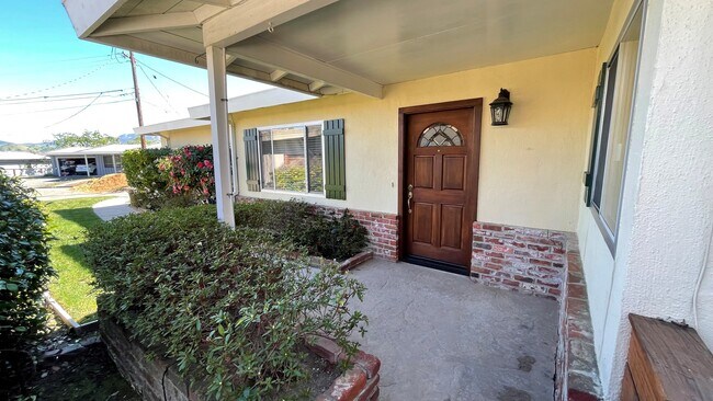 Front door - 31 Raymond Ct