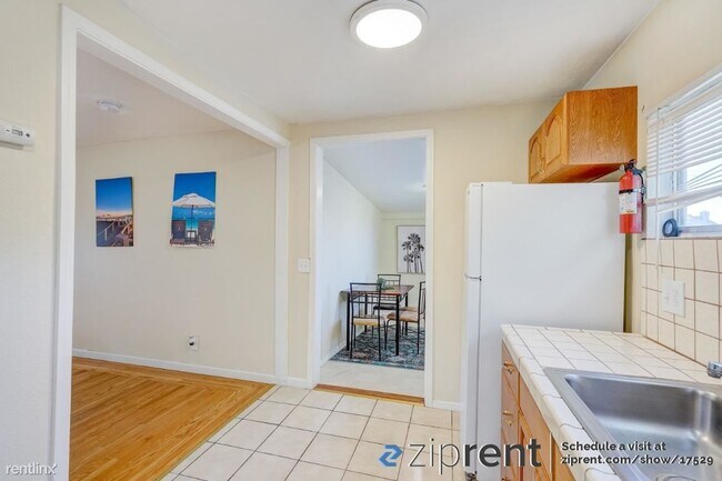 Building Photo - 3 br, 1 bath House - 5417 Ygnacio Ave, Oak...