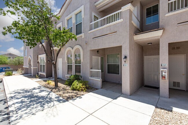 Foto del edificio - Ground floor one bedroom in luxury gated S...
