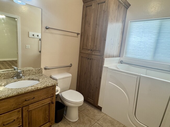 Building Photo - 588 S 350 E