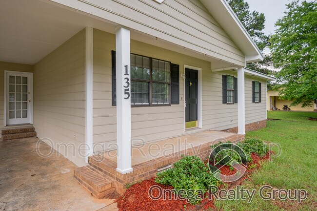 Building Photo - 135 Mountain Breeze St
