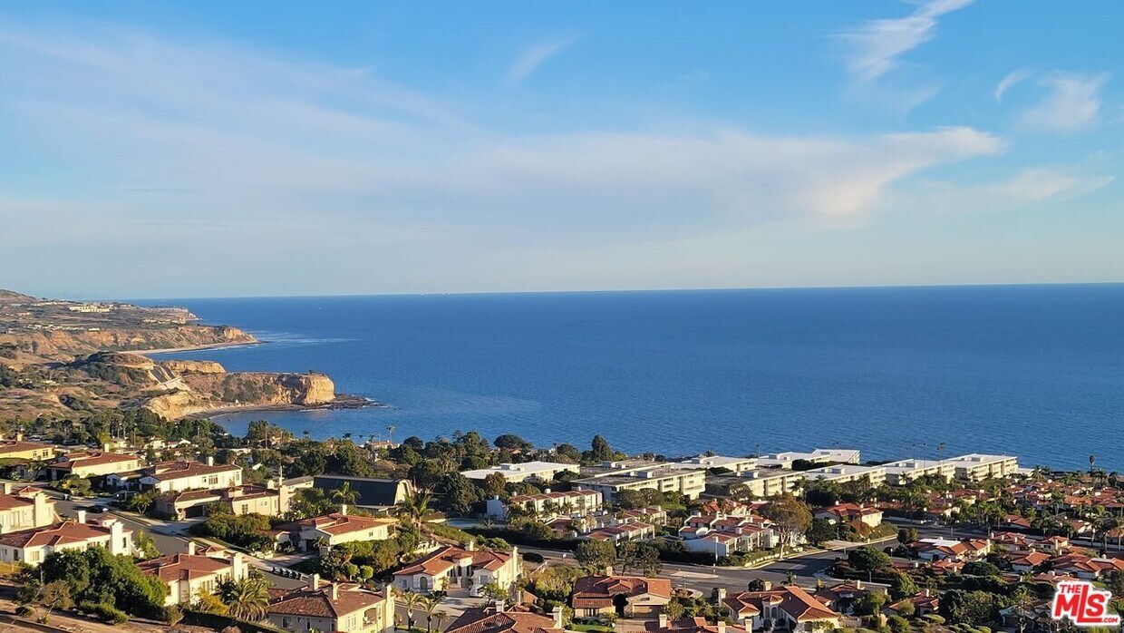Foto principal - 32646 Coastsite Dr