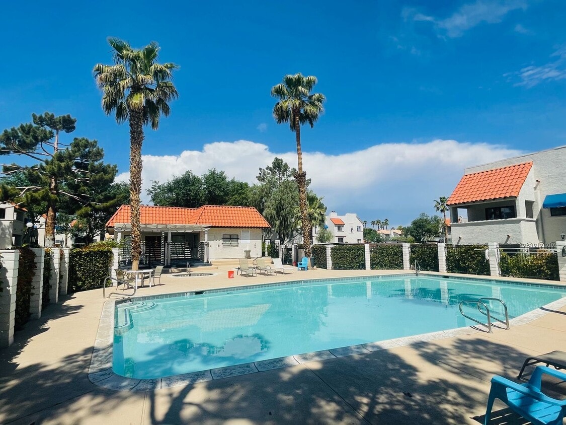 Primary Photo - Summerlin Gem 2 bd, 2 bth Condo Ideal loca...