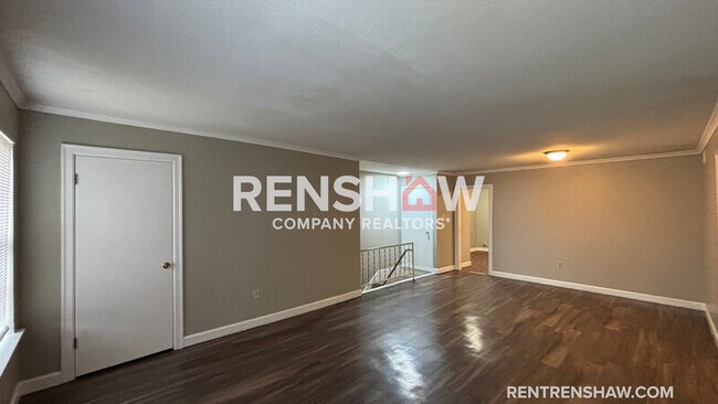 Foto del edificio - 3212 13 Colony Mall