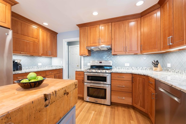 Building Photo - 43190 Hunt Manor Ct