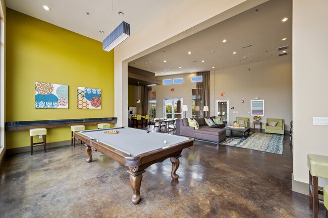 Building Photo - The Blvd