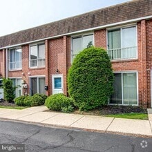 Building Photo - 204 Saratoga Ct