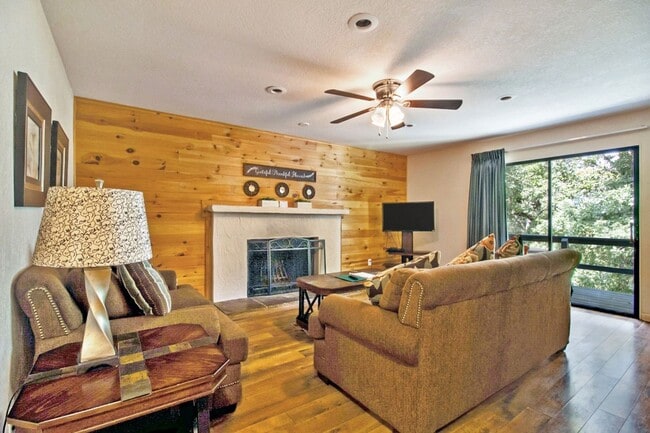 Building Photo - 8005 Cherokee Trail