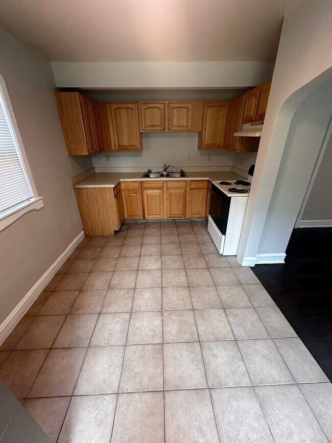 Foto del edificio - $900 - 2 bed 1 bath - Single Family Home