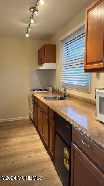 Foto del edificio - 602 Harris Ave