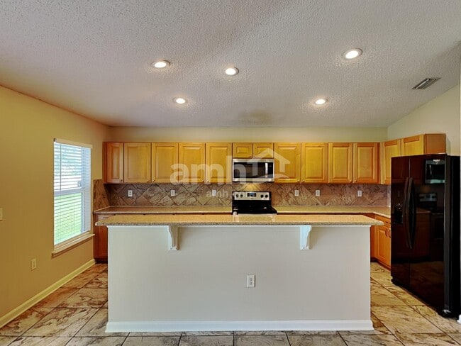 Building Photo - 2558 Britney Lakes Ln