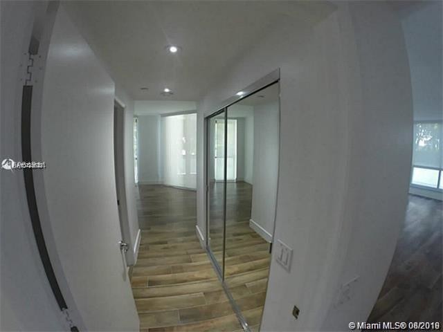Foto del edificio - 21150 NE 38th Ave