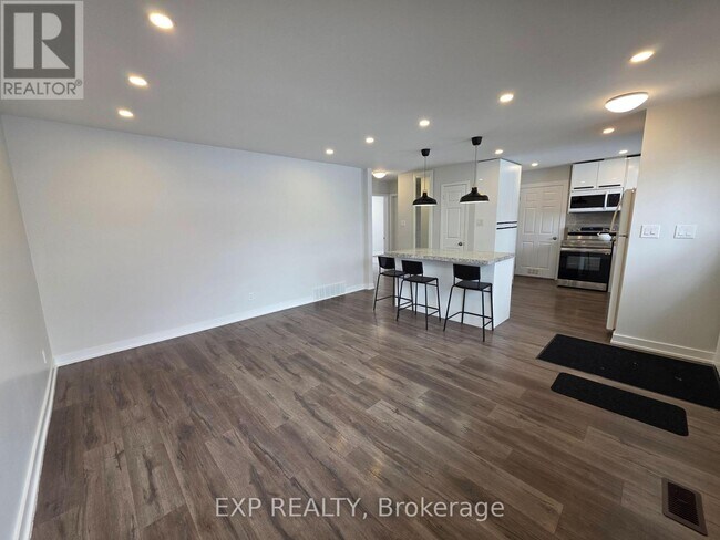 Building Photo - 77 Kulpin Ave