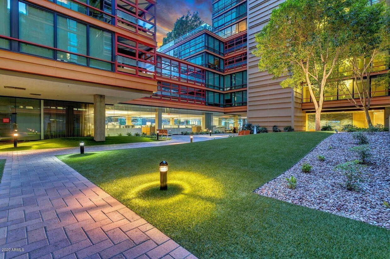 Foto principal - 4808 N 24th St
