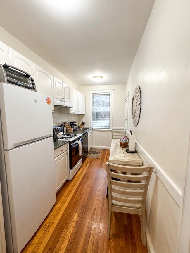 Foto del edificio - 1 bedroom in Brookline MA 02446